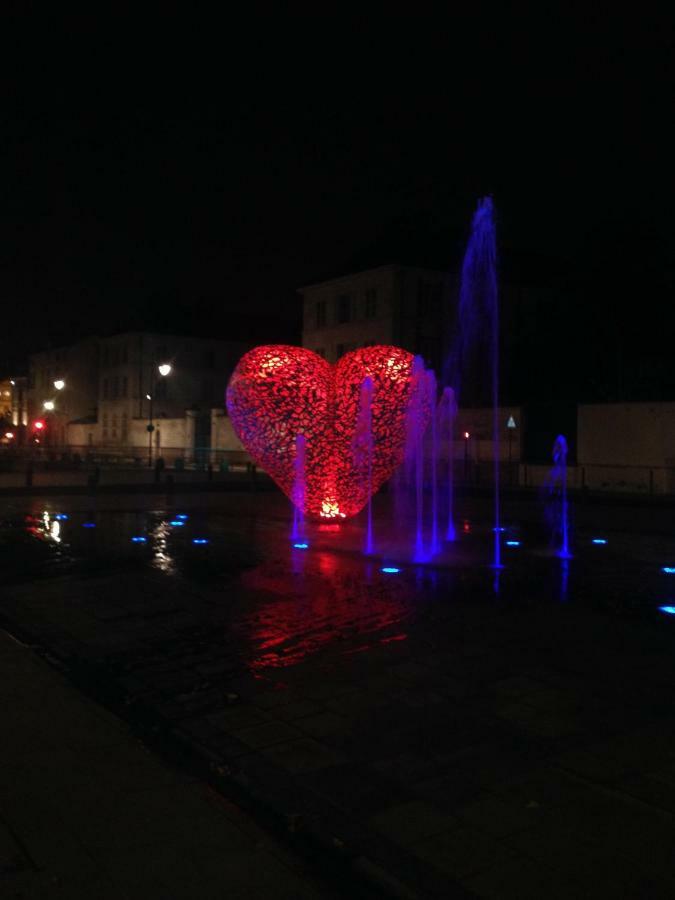 Le St Frobert Au Coeur De Troyes Exterior photo